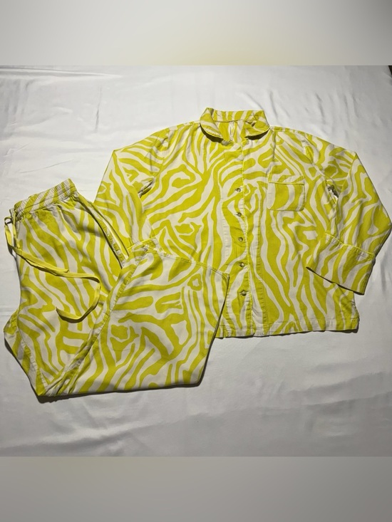 Anthropologie Other - Anthropologie 2-piece Pajama Set Yellow White Zebra Print Button Top & Pants SzM